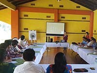 Human rights and labour issues workshops for oil palm producers in Guatemala